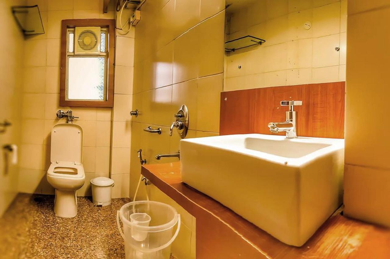 מומביי Hotel Samraj מראה חיצוני תמונה